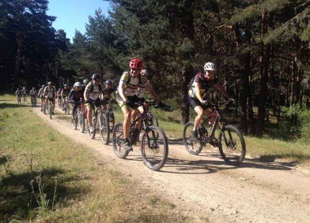 Ciclistas en el Valle del Rio Moros